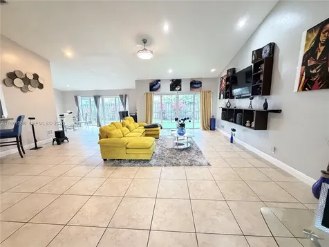 9425 NW 46th Street Sunrise FL 33351