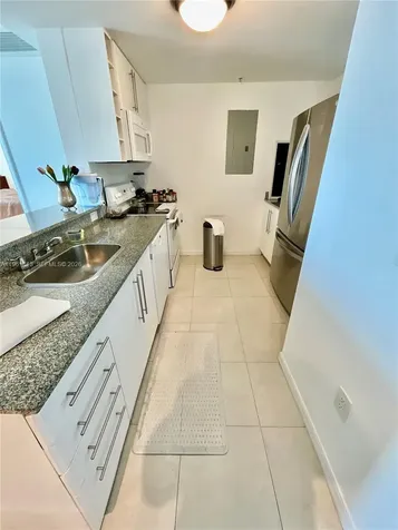 275 NE 18th Street Miami FL 33132