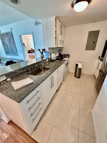 275 NE 18th Street Miami FL 33132