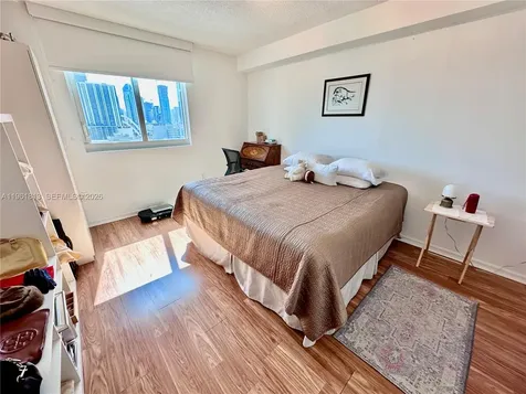 275 NE 18th Street Miami FL 33132