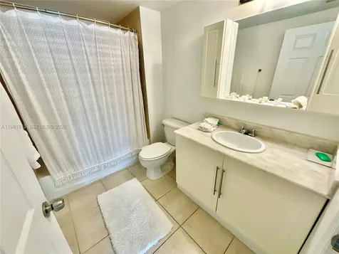 275 NE 18th Street Miami FL 33132