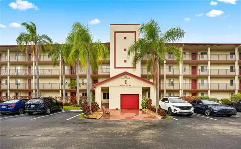 1600 SW 127th Way Pembroke Pines FL 33027