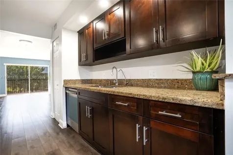 1600 SW 127th Way Pembroke Pines FL 33027