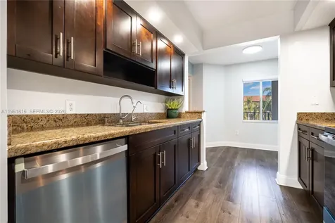 1600 SW 127th Way Pembroke Pines FL 33027