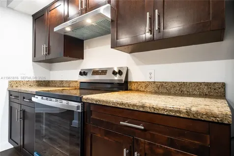 1600 SW 127th Way Pembroke Pines FL 33027