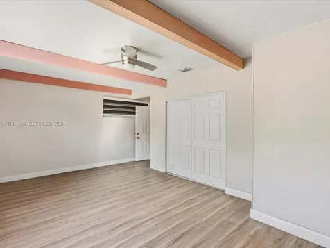4709 Washington Street Hollywood FL 33021
