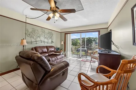 2800 NW 47th Terrace Lauderdale Lakes FL 33313