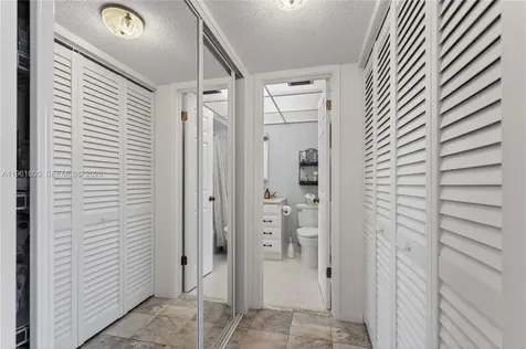 2800 NW 47th Terrace Lauderdale Lakes FL 33313