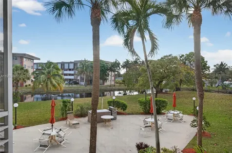 2800 NW 47th Terrace Lauderdale Lakes FL 33313