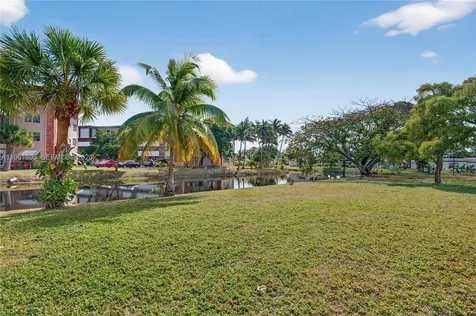 2800 NW 47th Terrace Lauderdale Lakes FL 33313