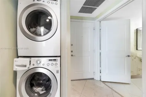 480 NE 30th Street Miami FL 33137