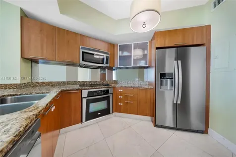 480 NE 30th Street Miami FL 33137