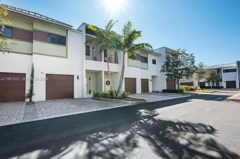 4480 NW 8th Place Plantation FL 33317