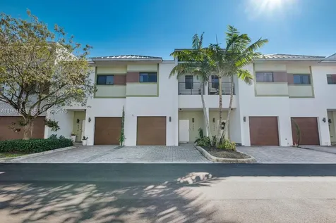 4480 NW 8th Place Plantation FL 33317