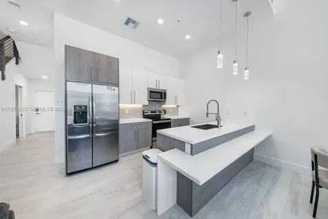 4480 NW 8th Place Plantation FL 33317