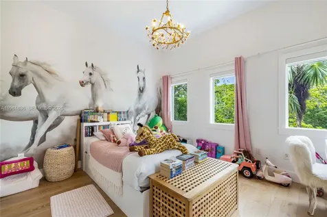 279 Galeon Court Coral Gables FL 33143