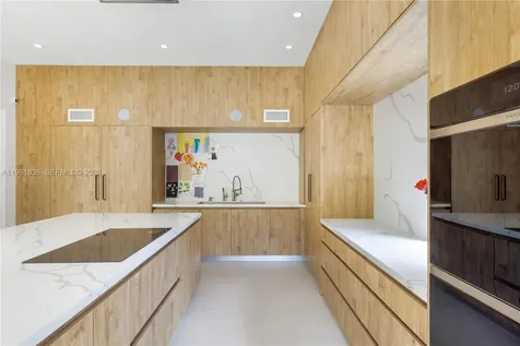 279 Galeon Court Coral Gables FL 33143