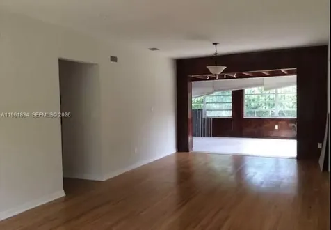 730 NE 139 Street North Miami FL 33161