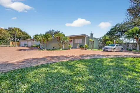 9401 SW 97th Avenue Miami FL 33176