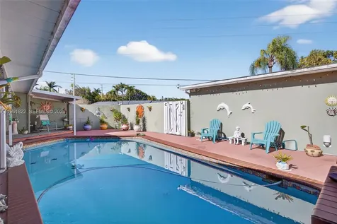 9401 SW 97th Avenue Miami FL 33176