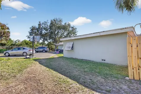 9401 SW 97th Avenue Miami FL 33176