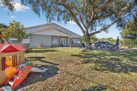 9401 SW 97th Avenue Miami FL 33176
