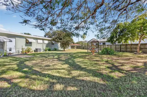 9401 SW 97th Avenue Miami FL 33176