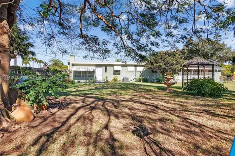 9401 SW 97th Avenue Miami FL 33176