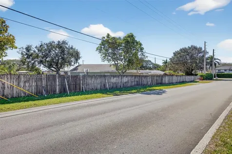 9401 SW 97th Avenue Miami FL 33176