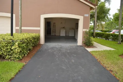 3844 San Simeon Circle Weston FL 33331