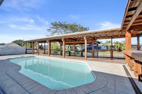 6617 Dahlia Drive Miramar FL 33023