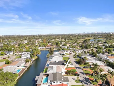6617 Dahlia Drive Miramar FL 33023
