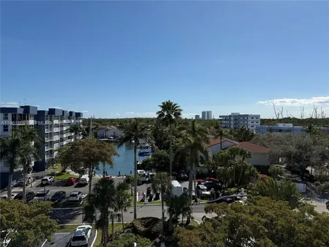 16546 NE 26th Avenue North Miami Beach FL 33160