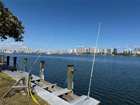 16546 NE 26th Avenue North Miami Beach FL 33160