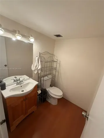 16546 NE 26th Avenue North Miami Beach FL 33160