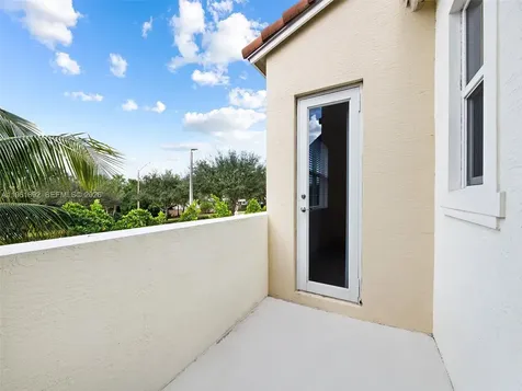 1732 NW 124th Place Pembroke Pines FL 33028