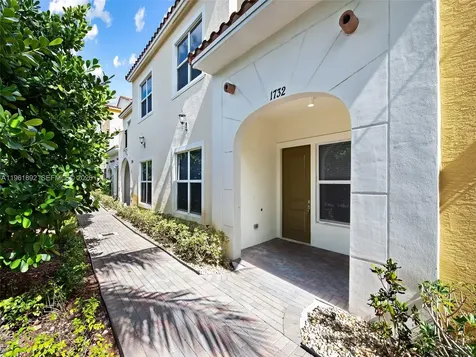 1732 NW 124th Place Pembroke Pines FL 33028