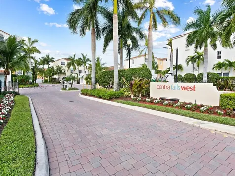 1732 NW 124th Place Pembroke Pines FL 33028