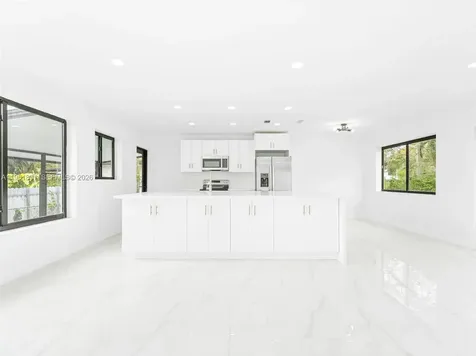 2500 SW 23rd Terrace Miami FL 33145