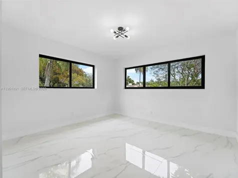 2500 SW 23rd Terrace Miami FL 33145