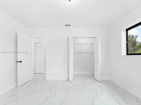 2500 SW 23rd Terrace Miami FL 33145
