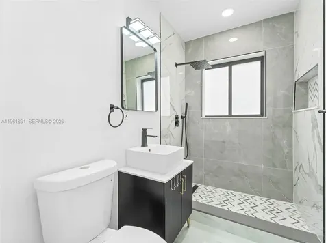 2500 SW 23rd Terrace Miami FL 33145