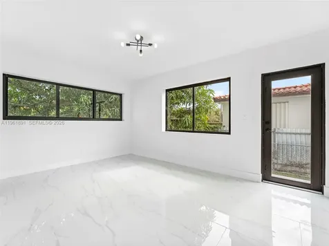 2500 SW 23rd Terrace Miami FL 33145