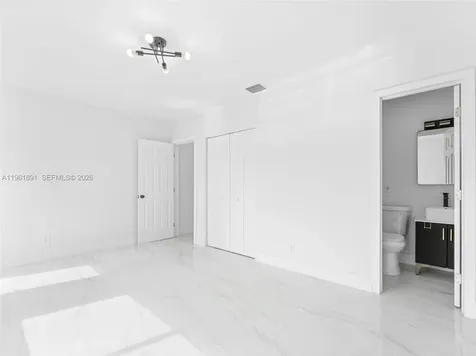 2500 SW 23rd Terrace Miami FL 33145