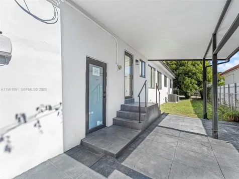 2500 SW 23rd Terrace Miami FL 33145