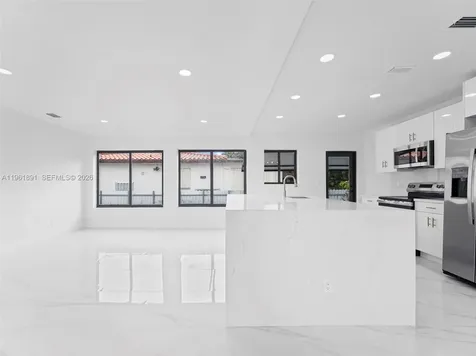 2500 SW 23rd Terrace Miami FL 33145