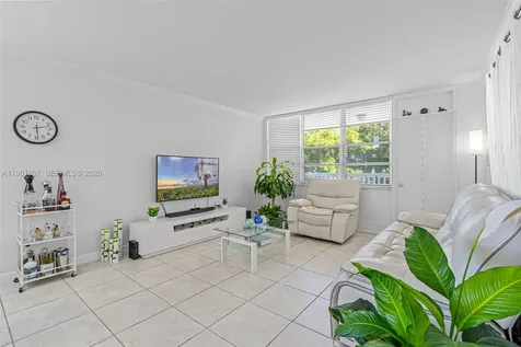 2016 Bay Drive Miami Beach FL 33141