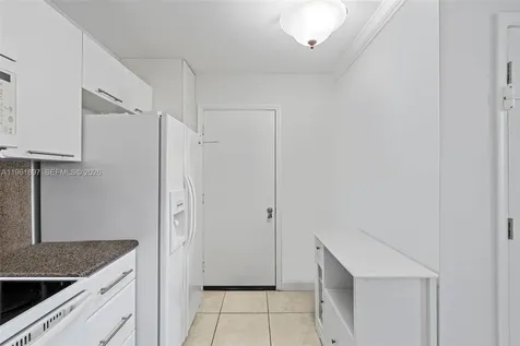 2016 Bay Drive Miami Beach FL 33141