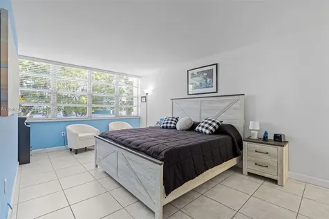 2016 Bay Drive Miami Beach FL 33141