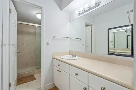 2016 Bay Drive Miami Beach FL 33141